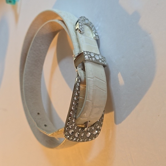 Liz Claiborne Cream Bling Leather Embossed Belt w/ Sparkle Rhinestones Sz.Medium - Picture 1 of 11